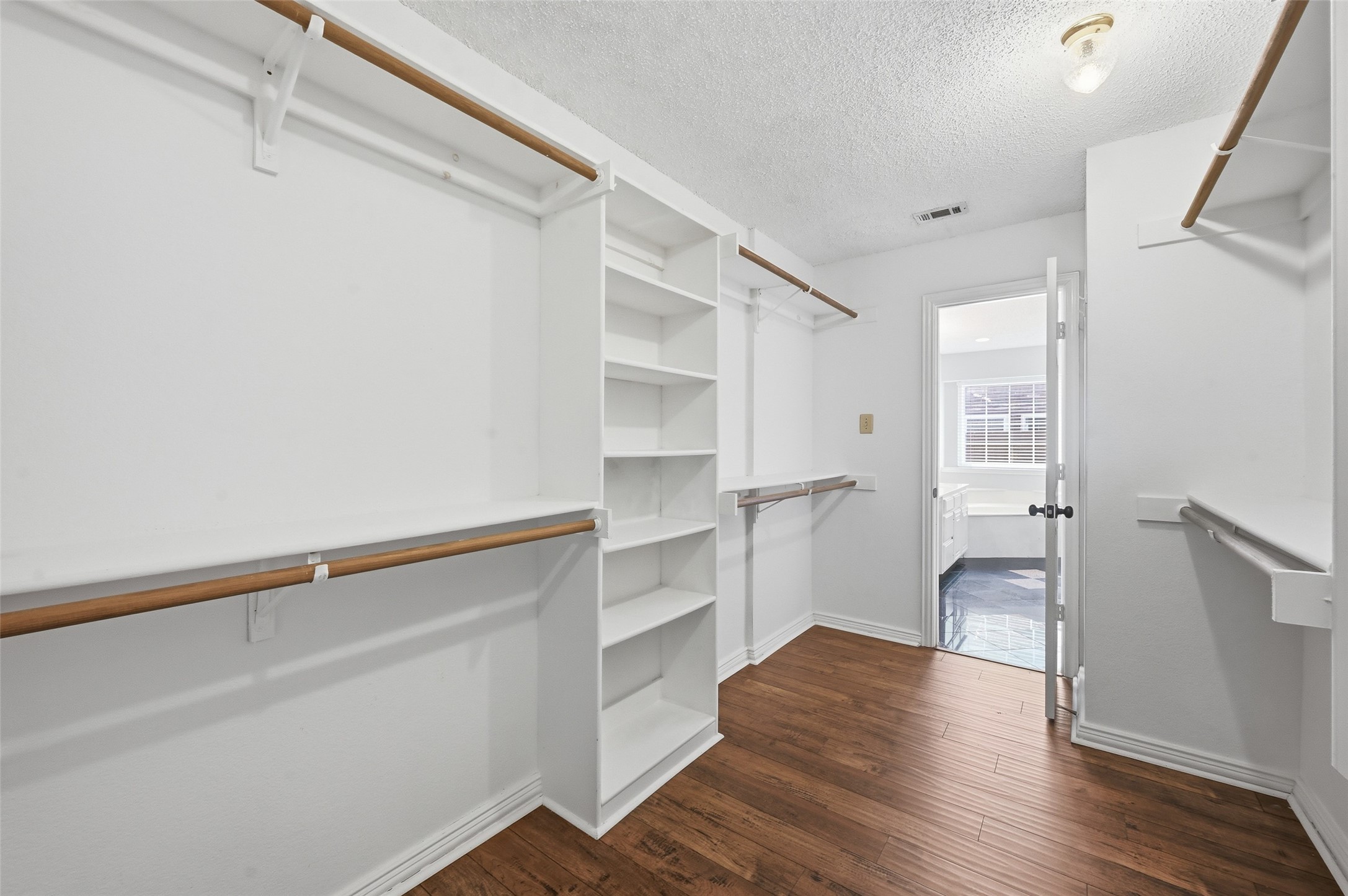 4203 Murwick Drive Arlington TX 76016