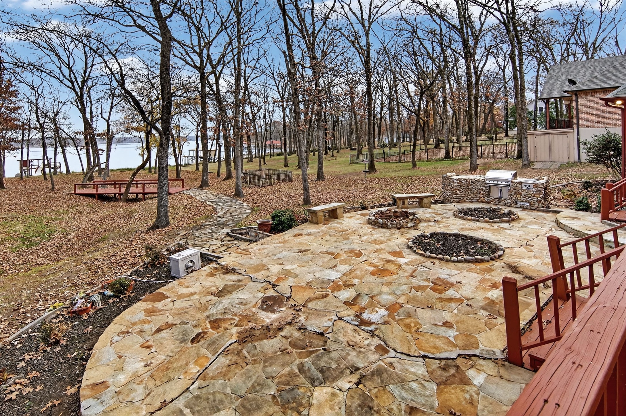 643 Pr 5937 Emory TX 75440