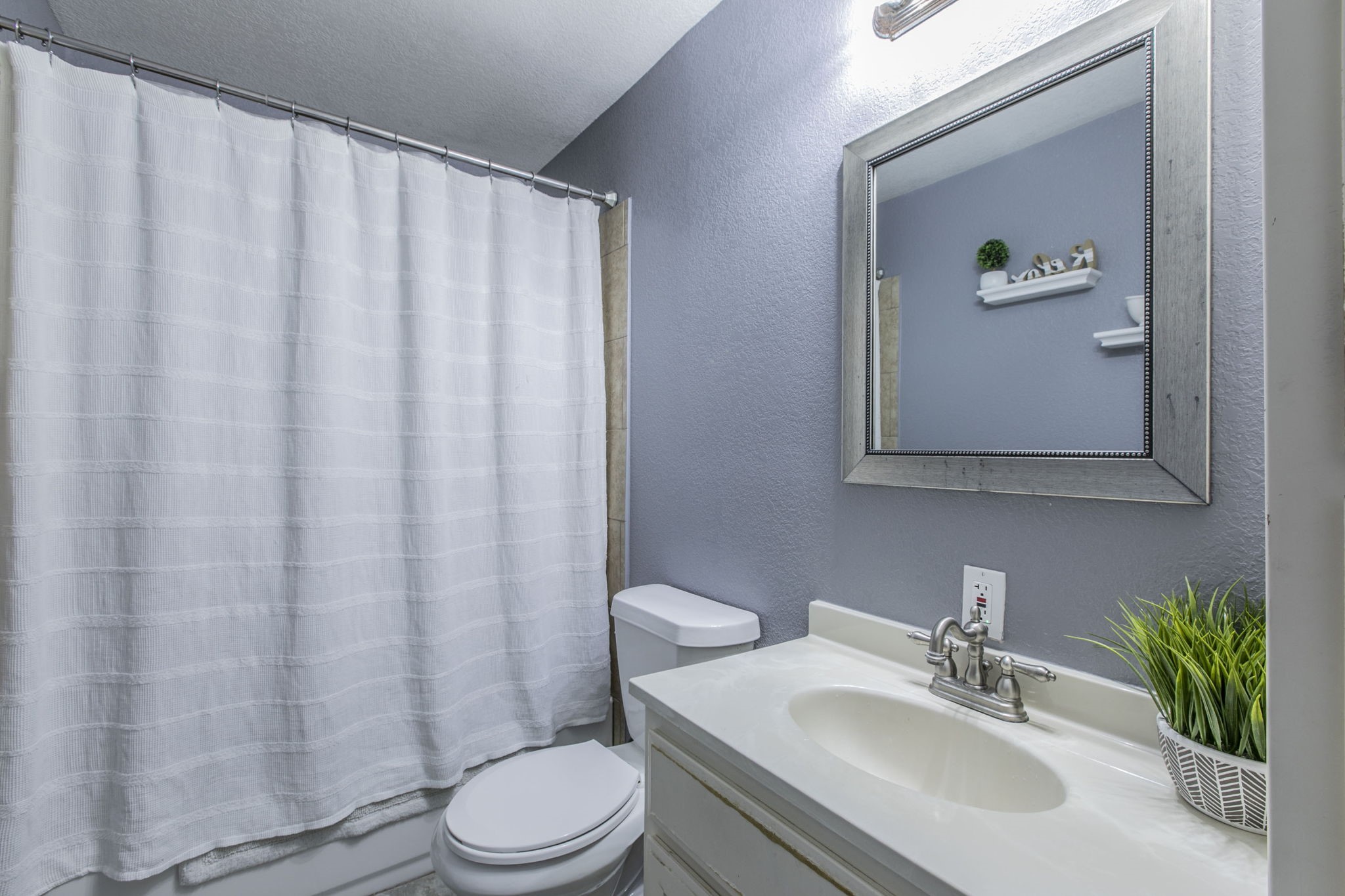 108 N Lakeview Drive Lacy Lakeview TX 76705