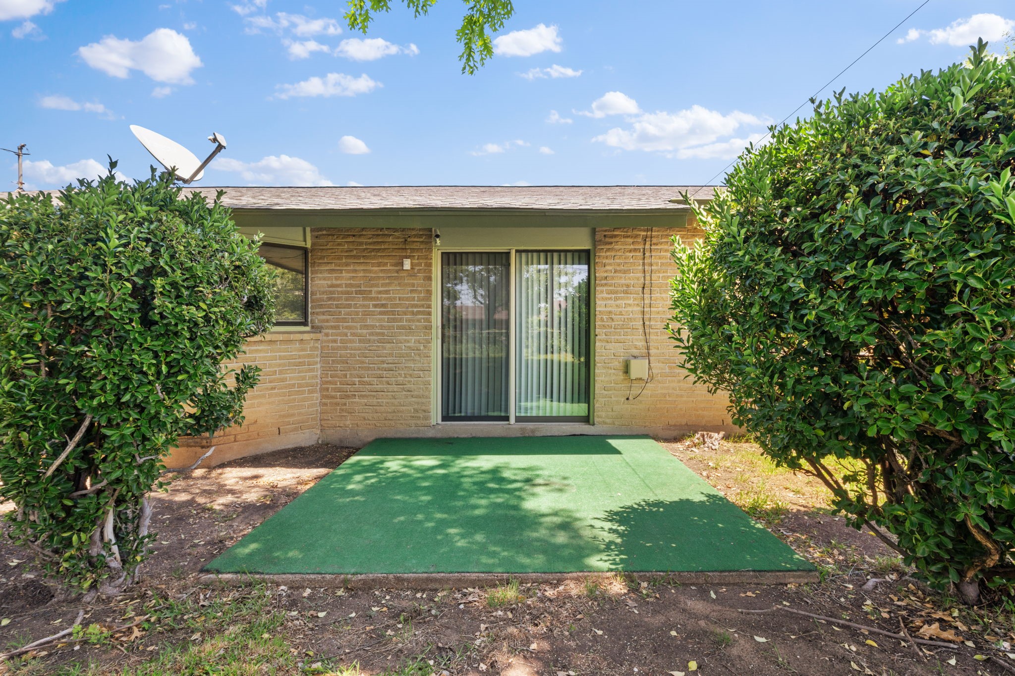 8105 Silverdale Drive Dallas TX 75232