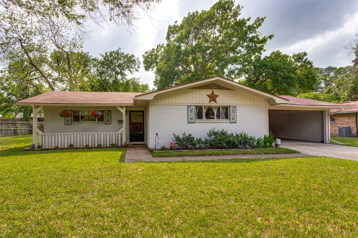 1918 Fairfax Drive Corsicana TX 75110