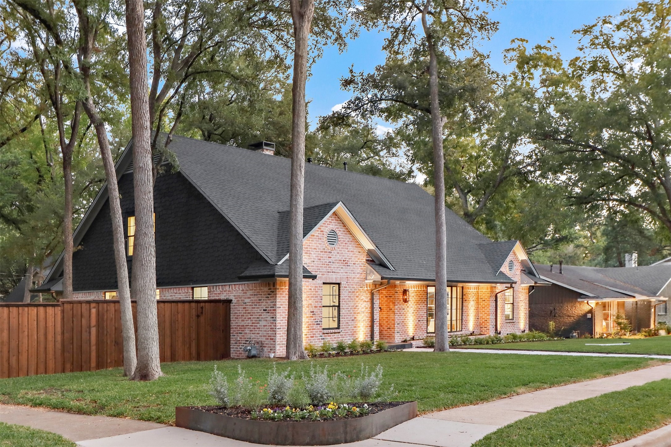 9040 Mercer Drive Dallas TX 75228