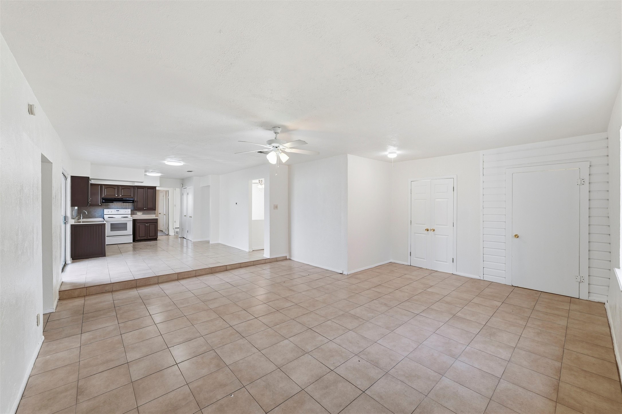 807 Havenwood Drive Dallas TX 75232