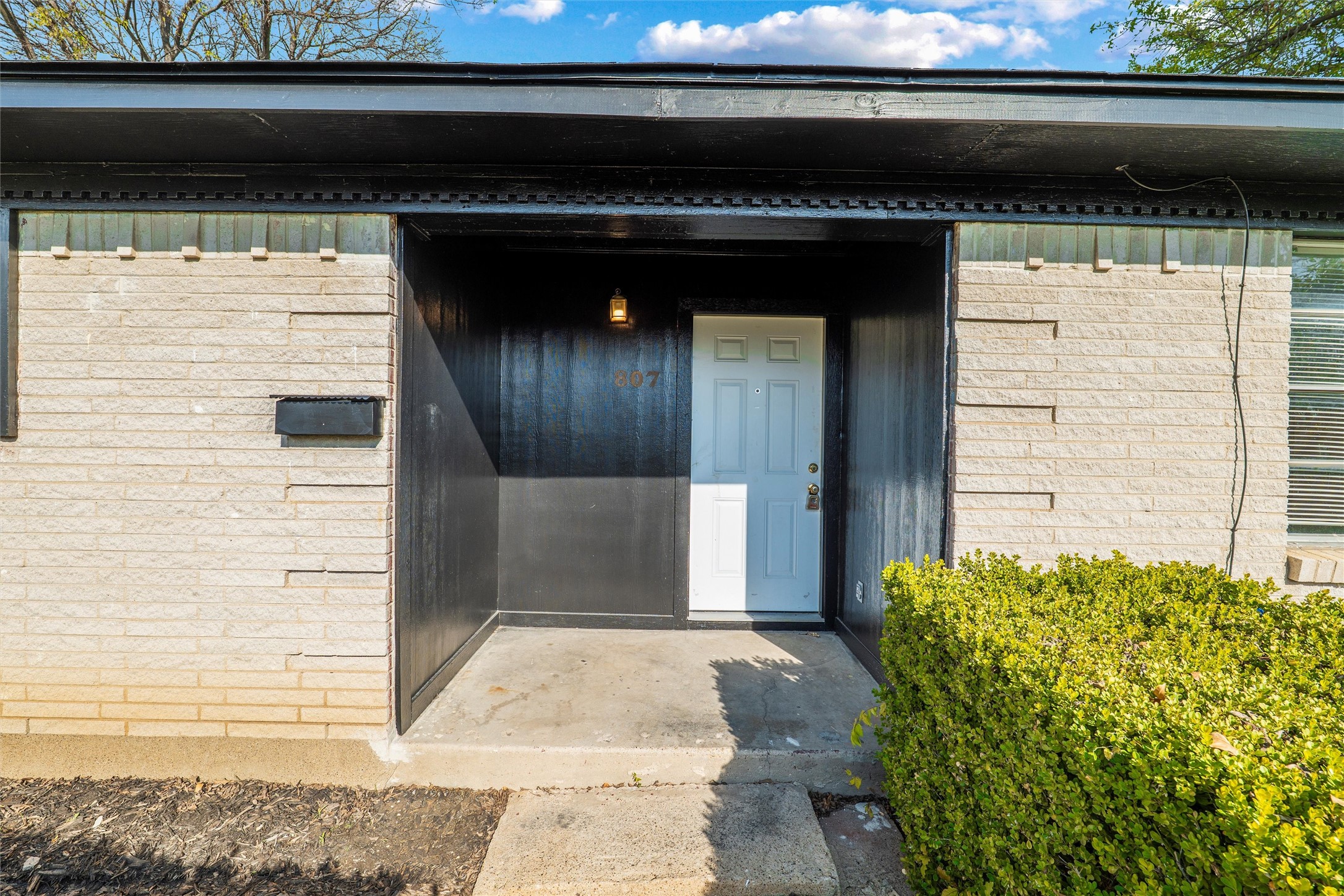 807 Havenwood Drive Dallas TX 75232