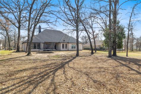 203 Colonial Drive Mabank TX 75156