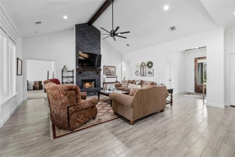203 Colonial Drive Mabank TX 75156