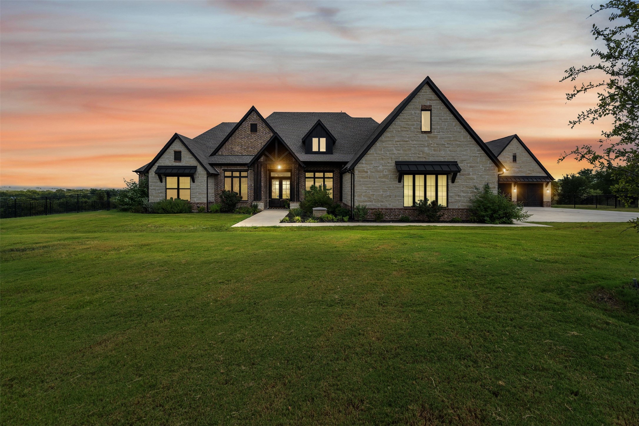 2001 Hidden Bluff Road Aledo TX 76008