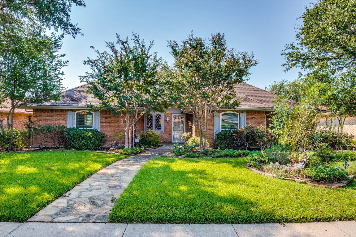 1922 Kentwood Lane Carrollton TX 75007