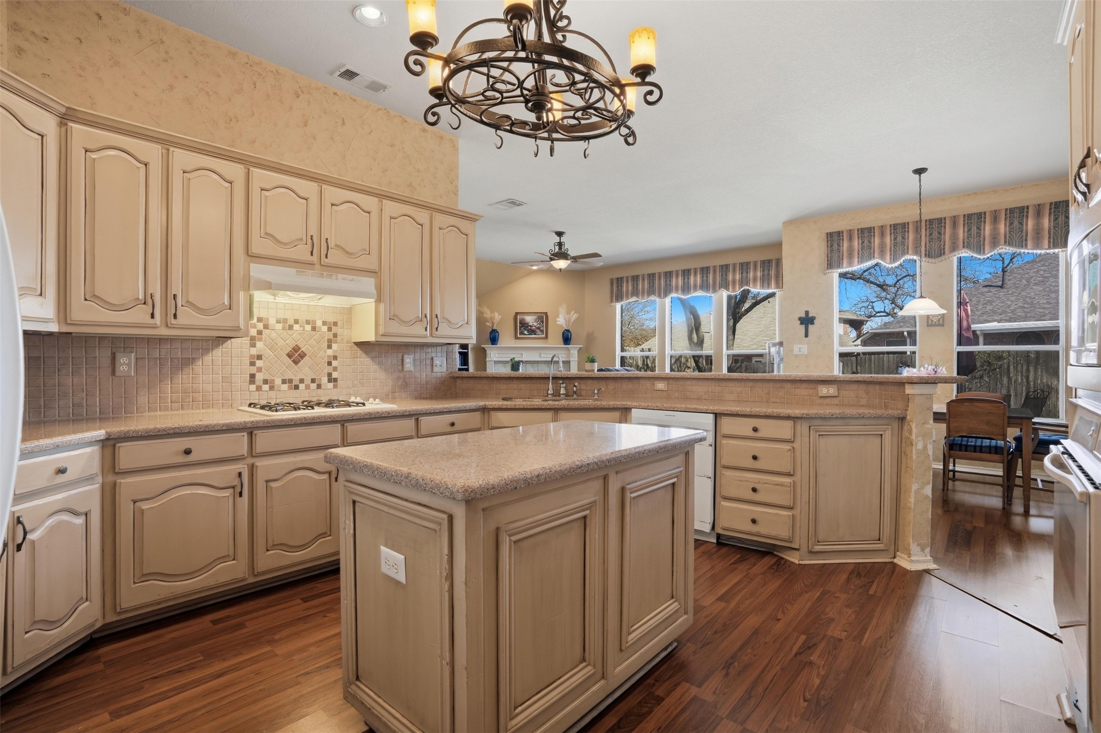2609 Westwind Drive Corinth TX 76210
