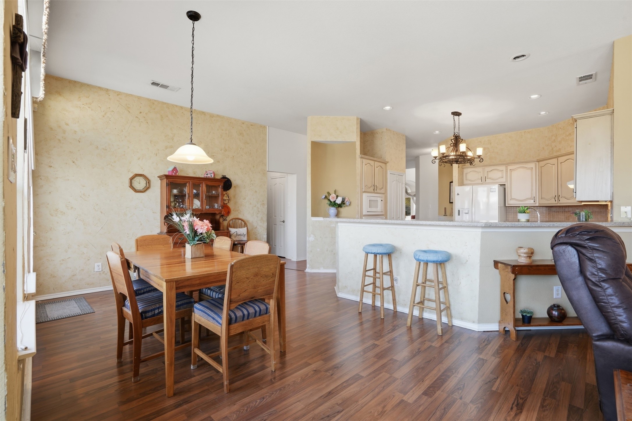 2609 Westwind Drive Corinth TX 76210