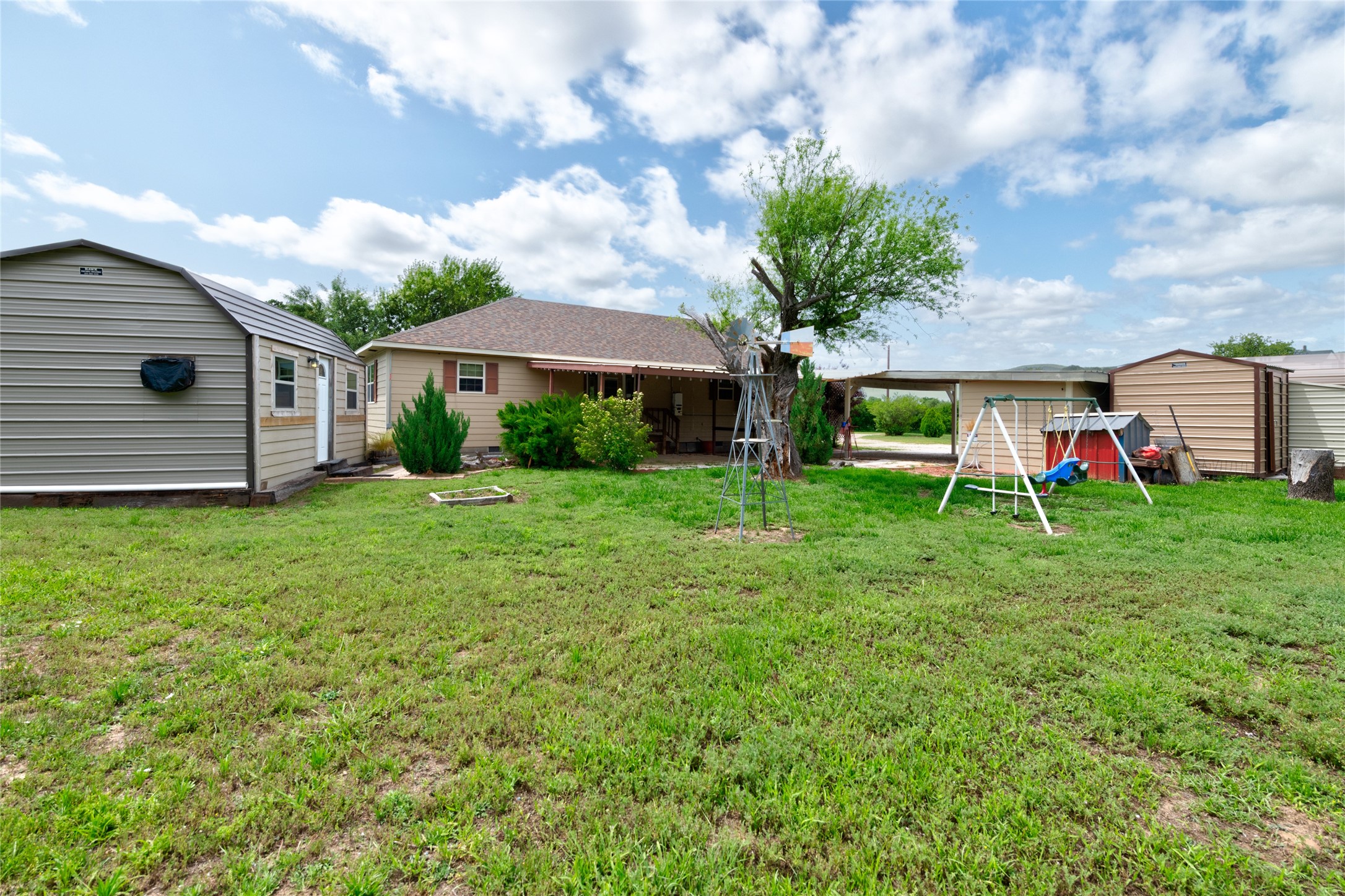 901 Fm2700 Clyde TX 79510