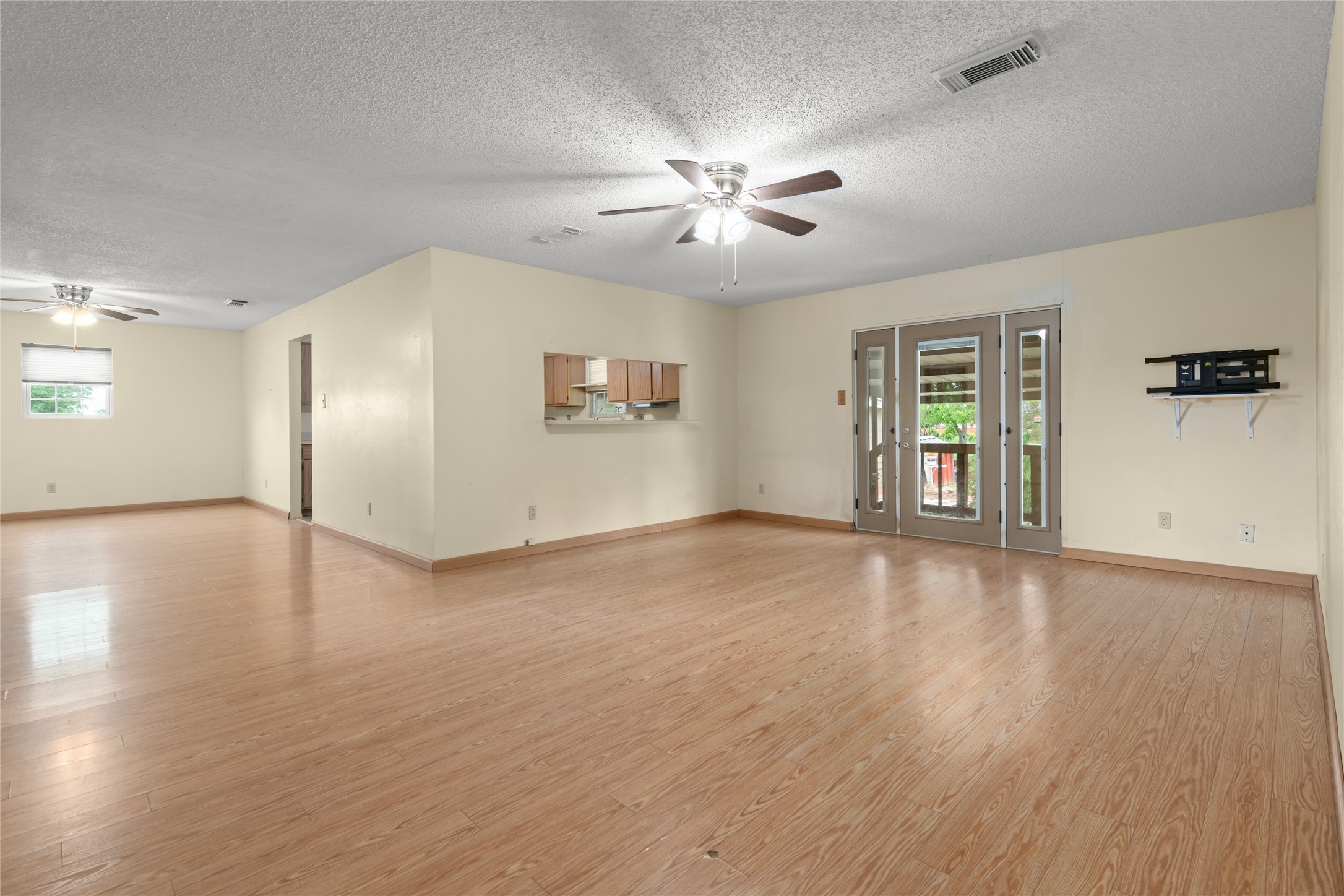 901 Fm2700 Clyde TX 79510