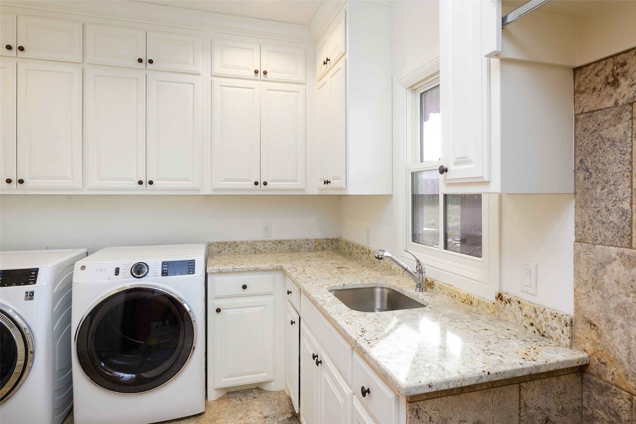 11503 E Rocky Creek Road Crowley TX 76036