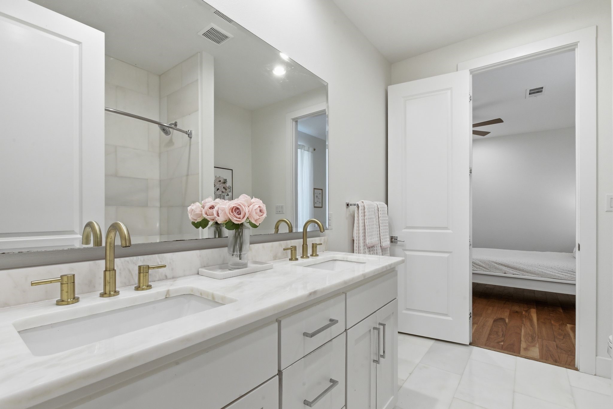 1413 Lariat Circle Oak Leaf TX 75154