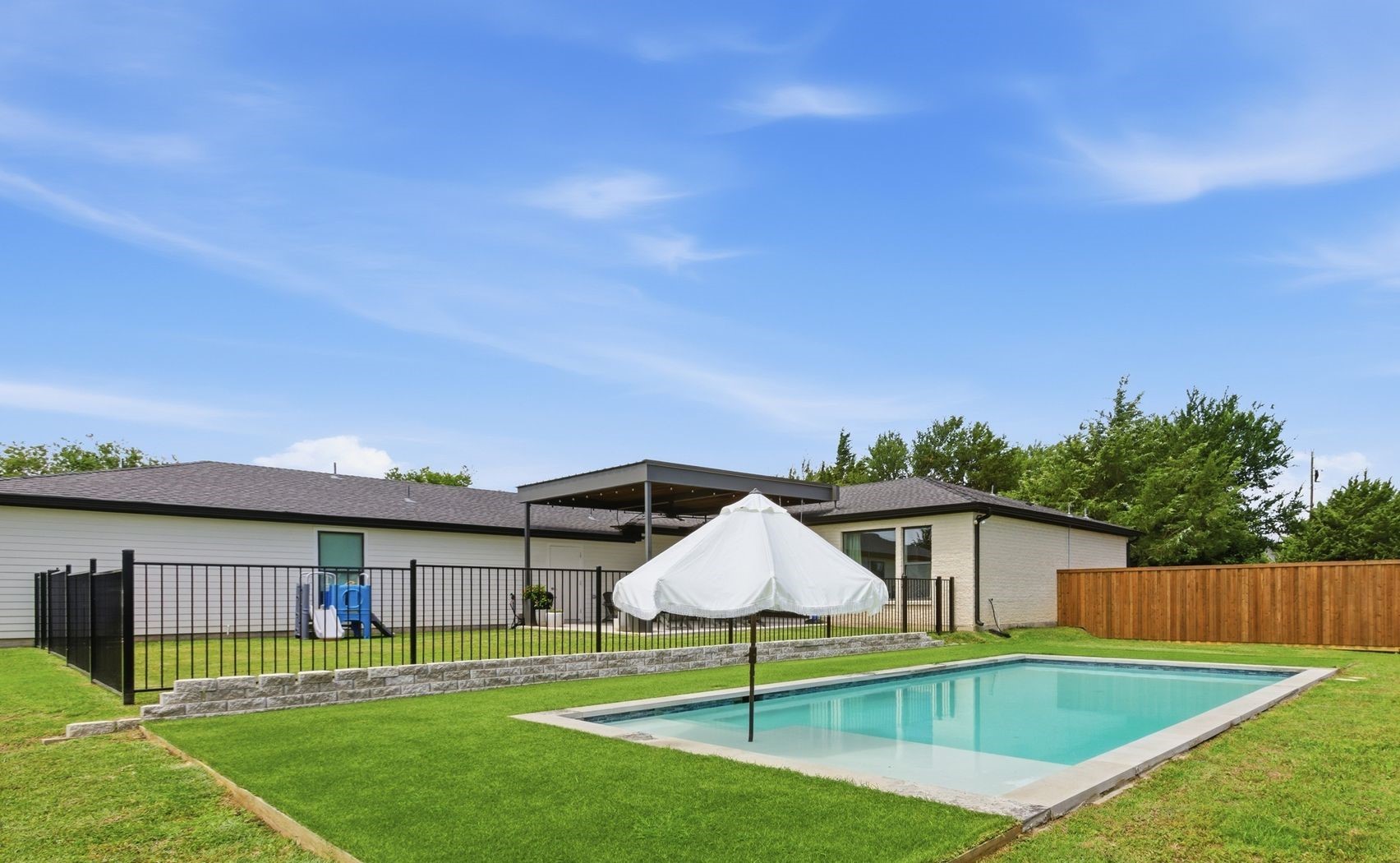 1413 Lariat Circle Oak Leaf TX 75154