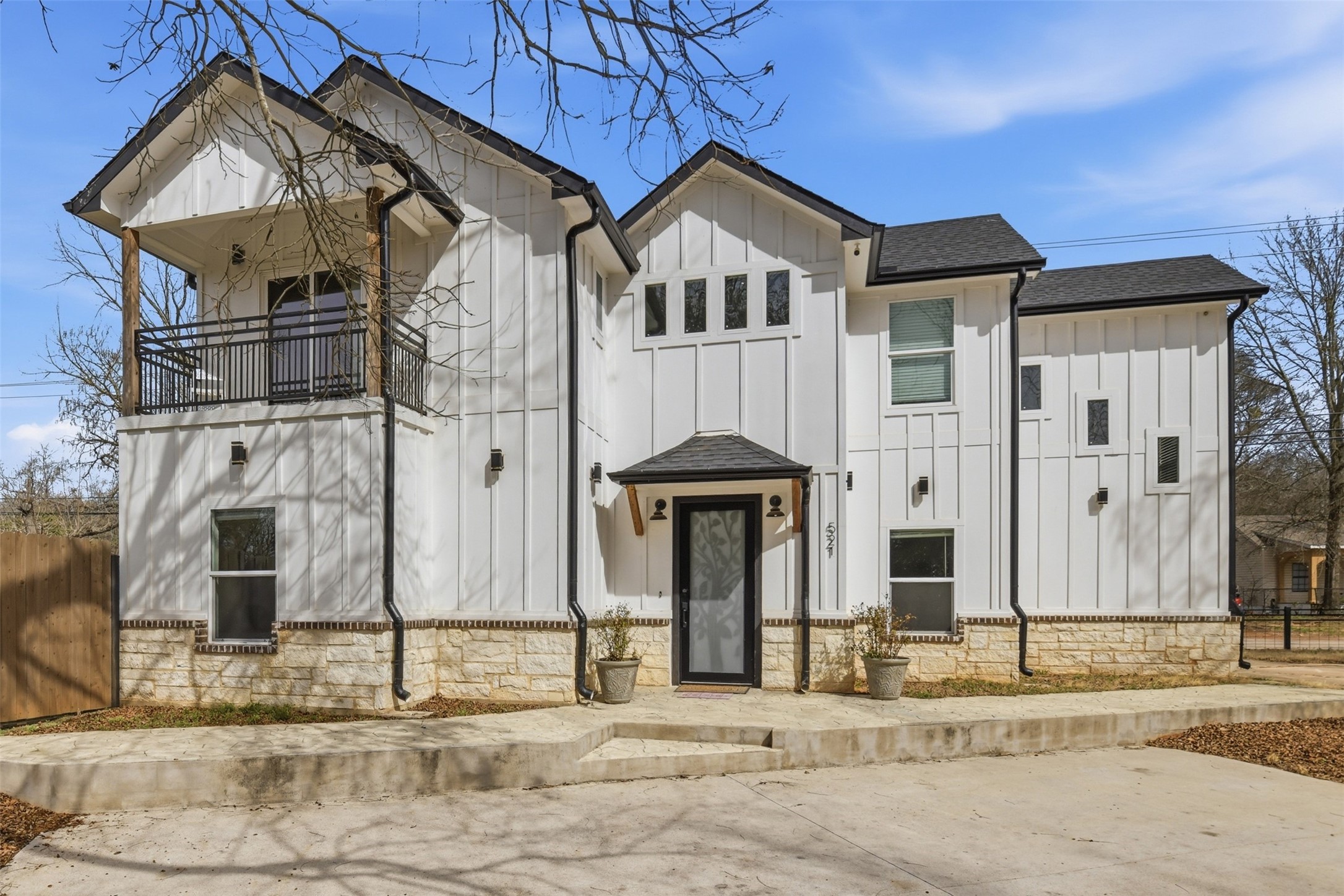 521 York Street Athens TX 75751