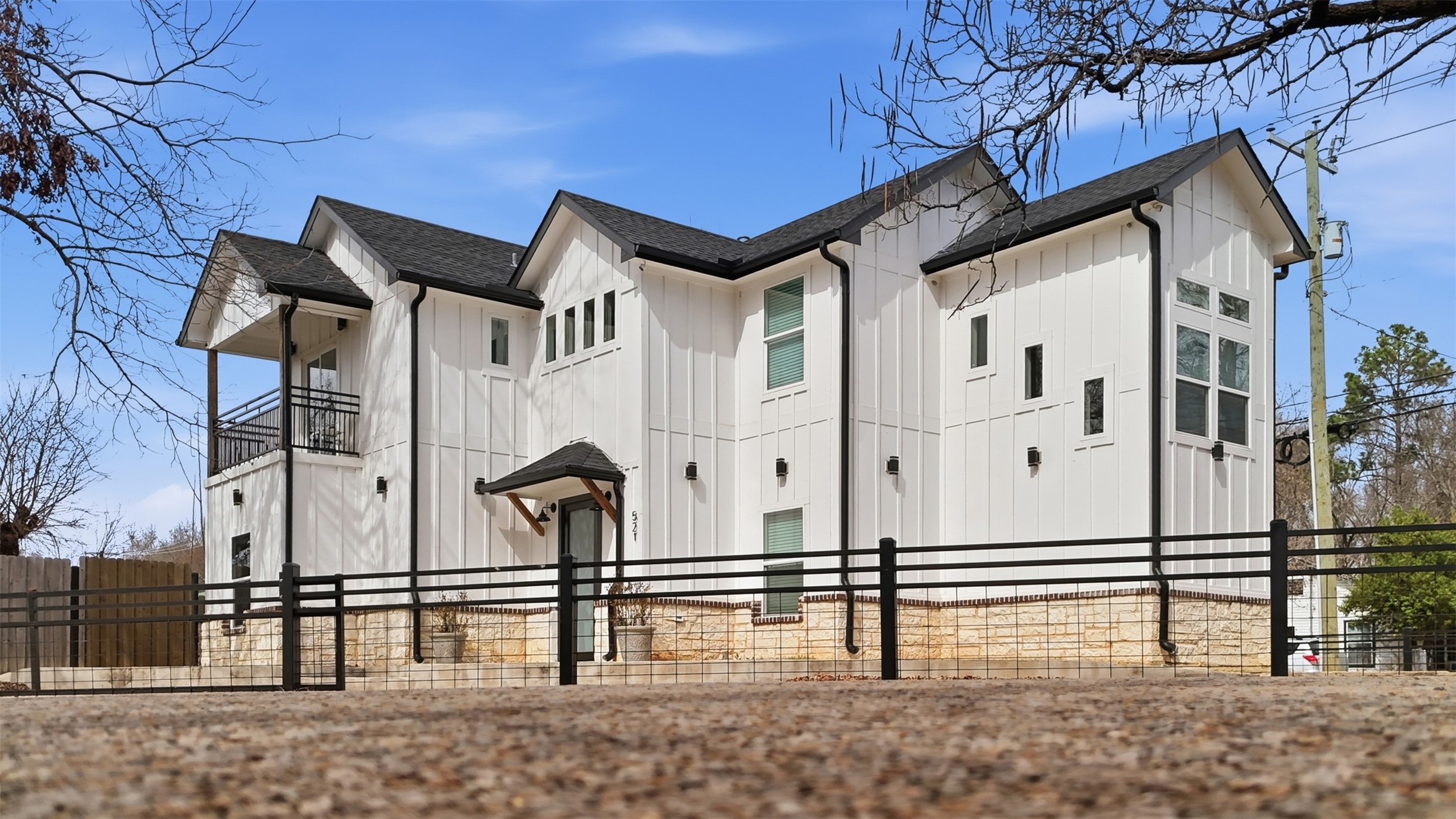 521 York Street Athens TX 75751