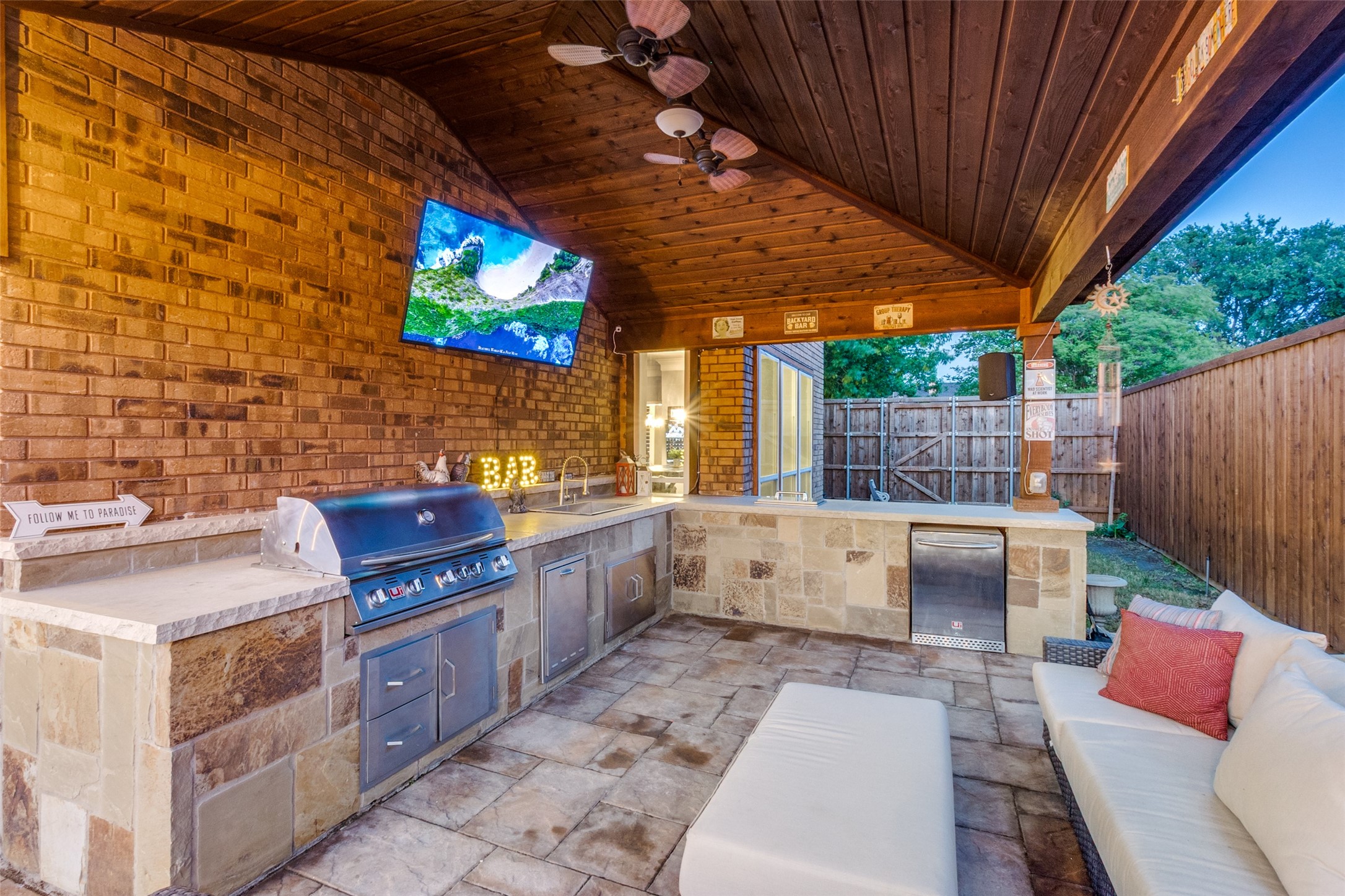 4009 Crestwood Drive Carrollton TX 75007