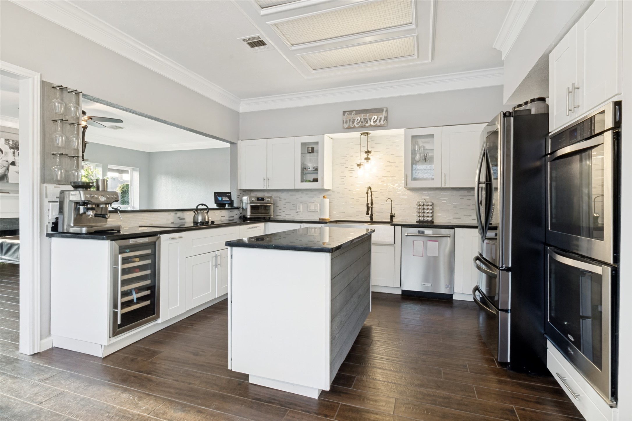 4009 Crestwood Drive Carrollton TX 75007