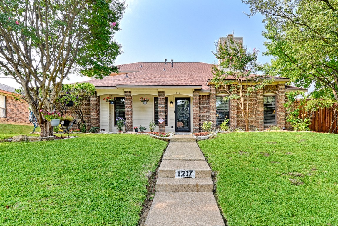 1217 Elder Carrollton TX 75007