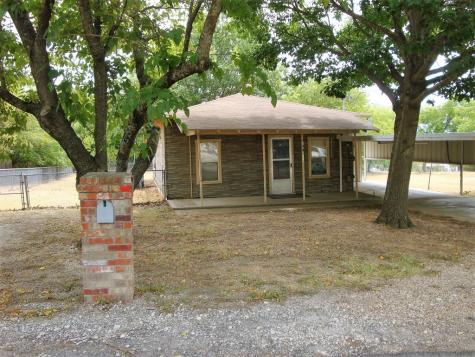 810 W Davis Avenue Alvarado TX 76009