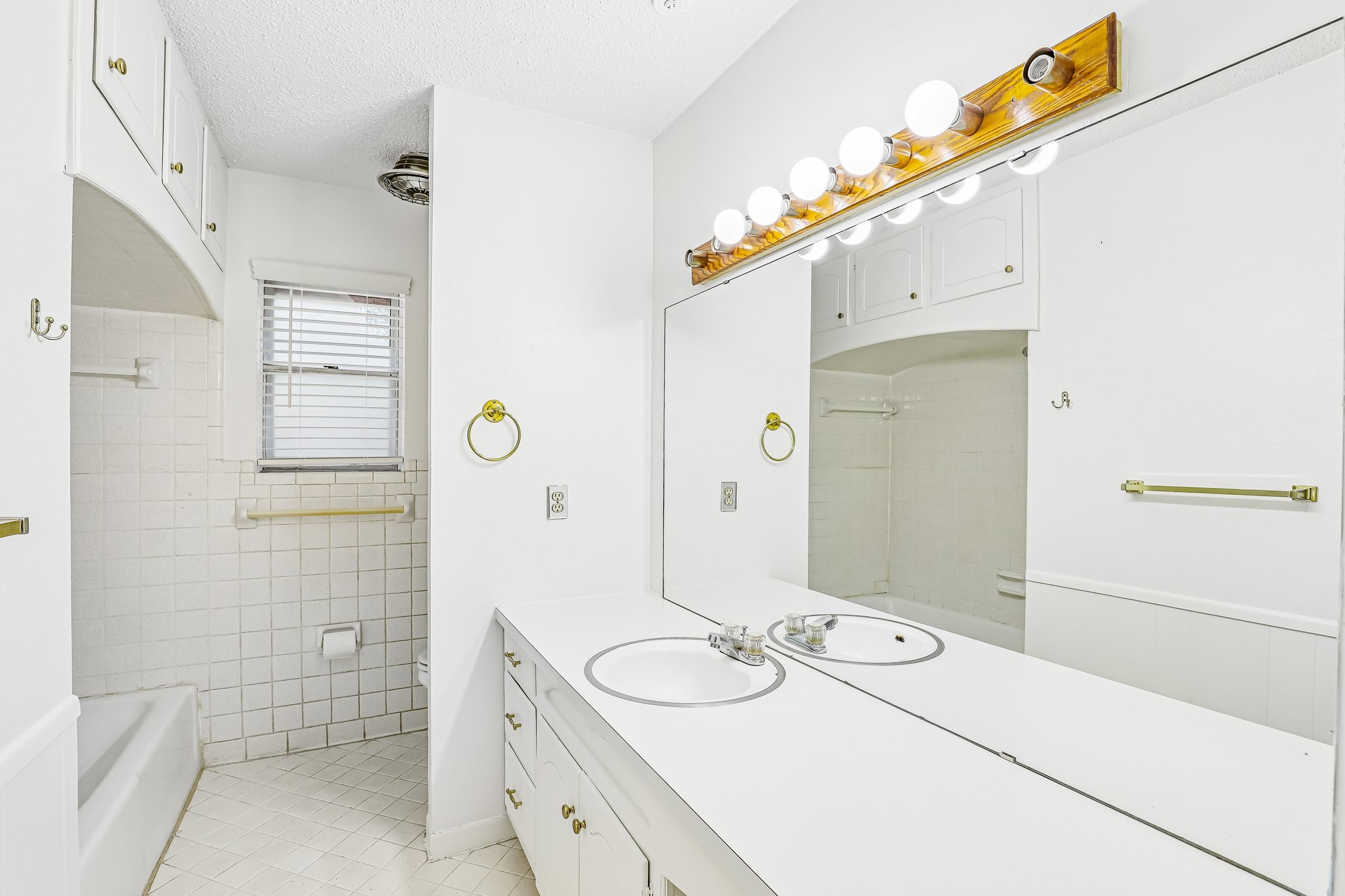 6313 Whitman Avenue Fort Worth TX 76133