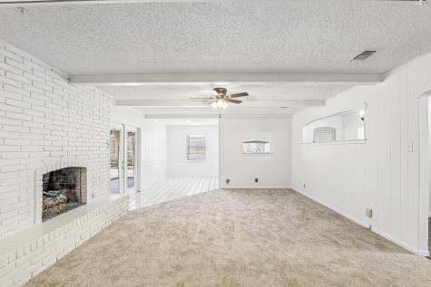 6313 Whitman Avenue Fort Worth TX 76133