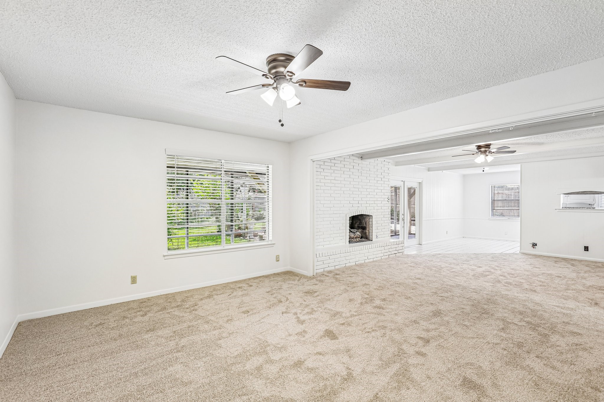 6313 Whitman Avenue Fort Worth TX 76133