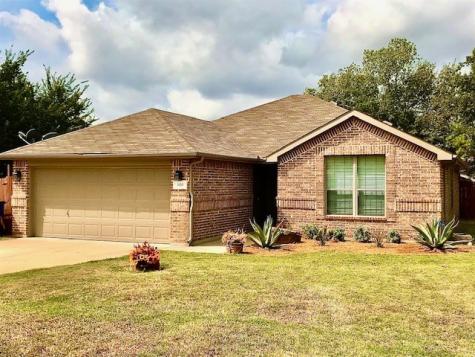 500 Caddell Street Aubrey TX 76227
