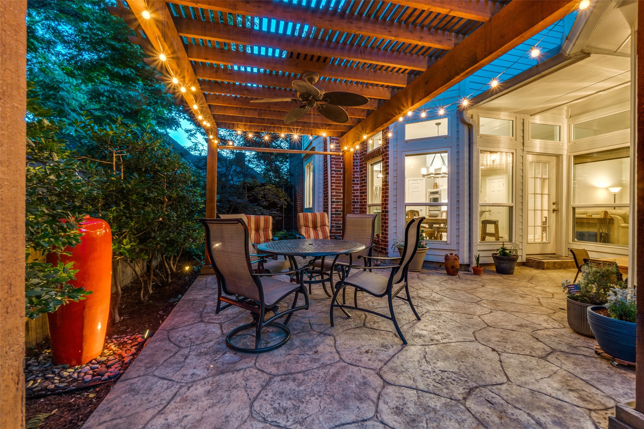 8524 Breakers Point Dallas TX 75243
