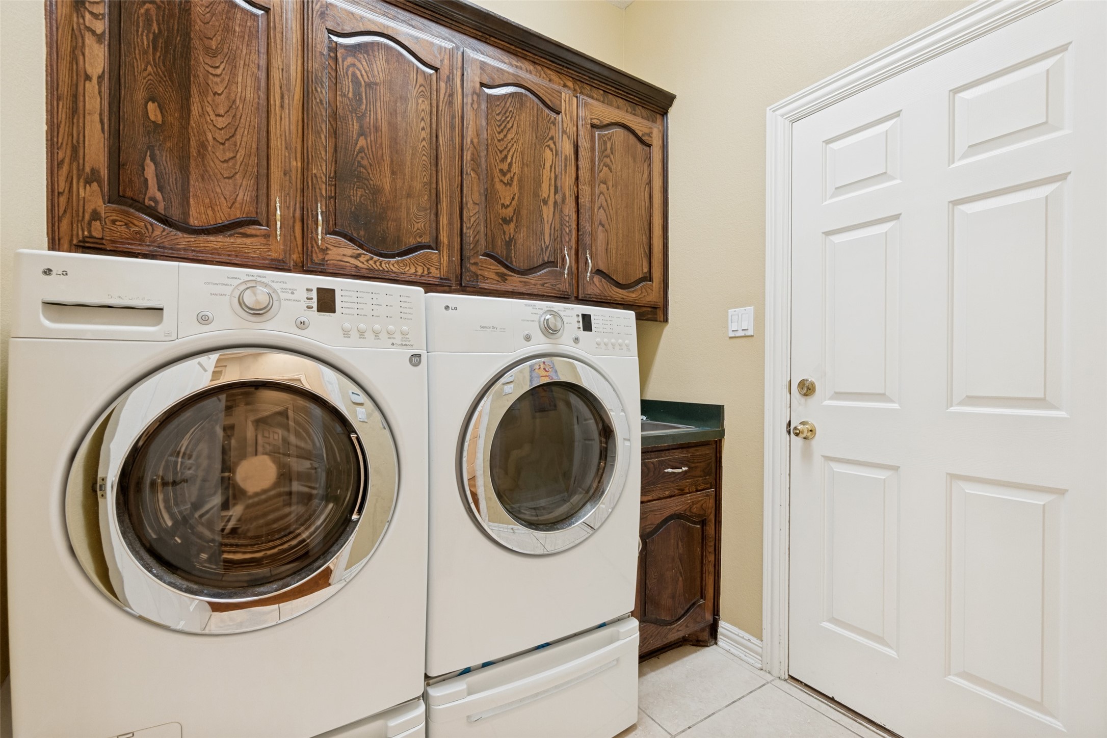 8524 Breakers Point Dallas TX 75243