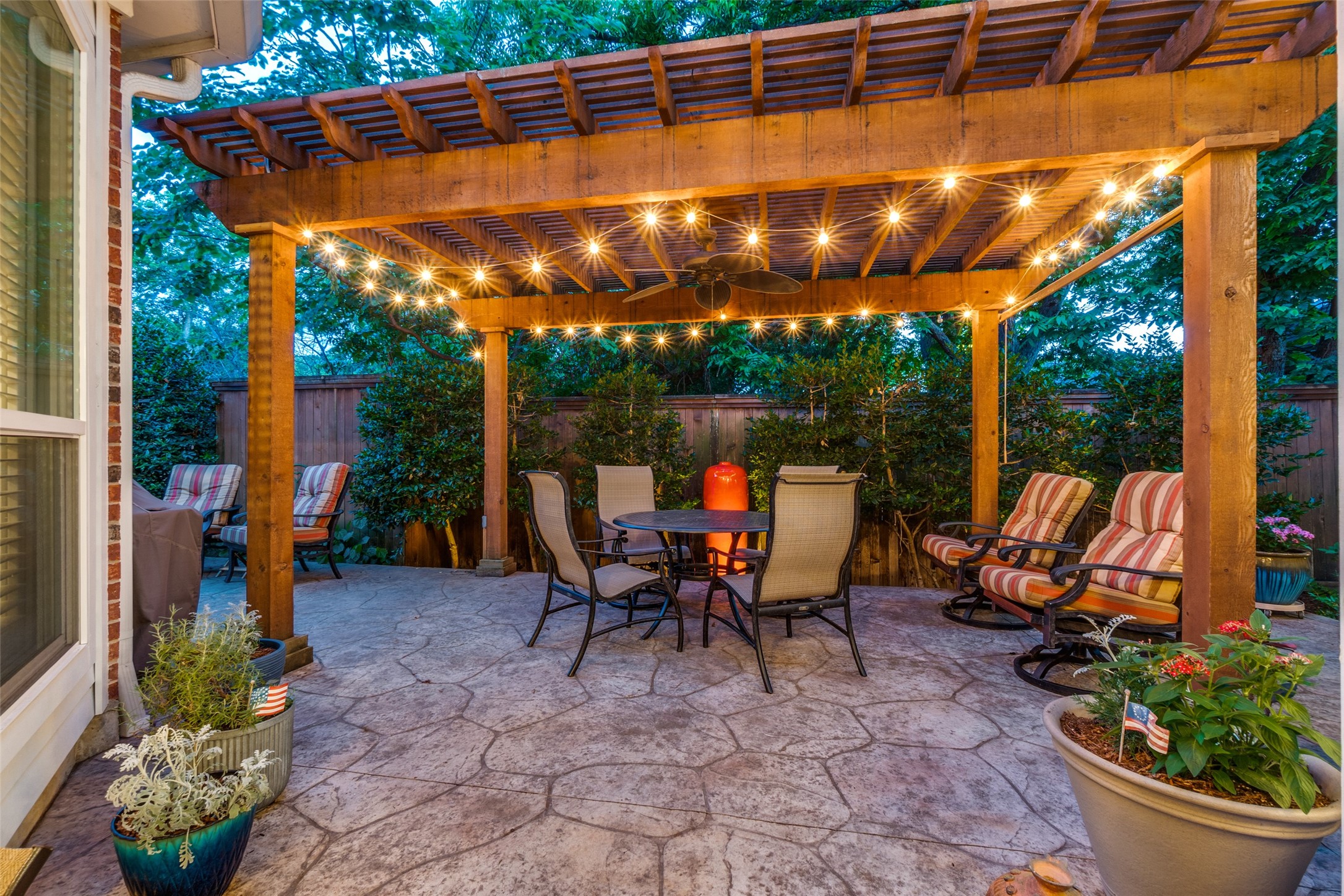 8524 Breakers Point Dallas TX 75243