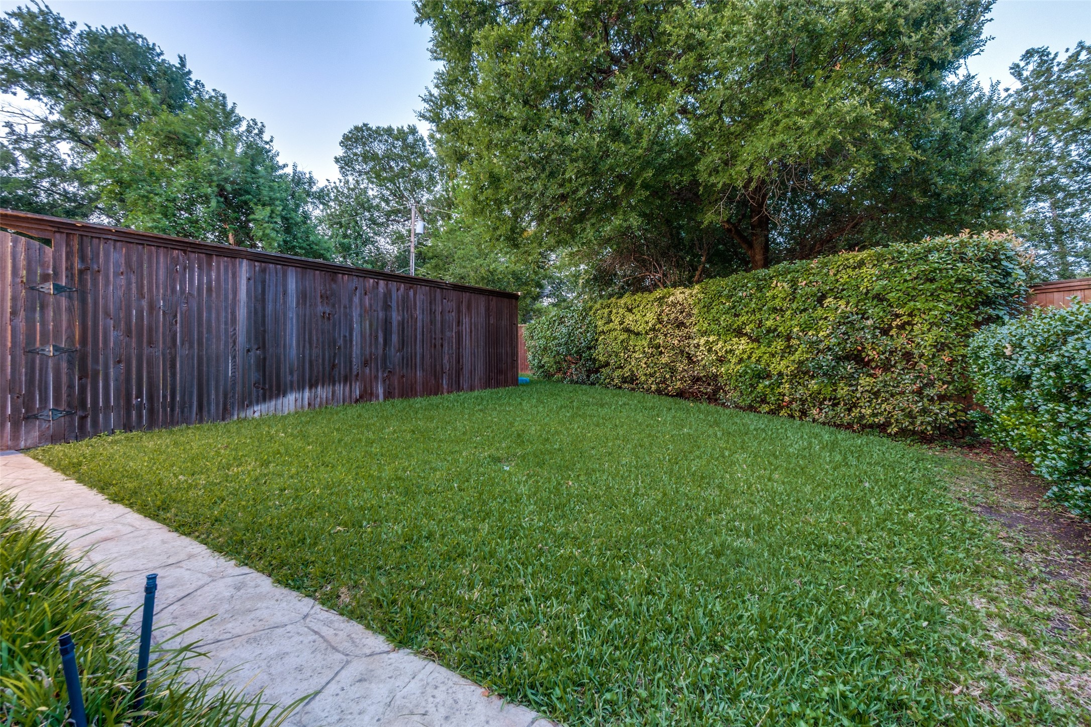 8524 Breakers Point Dallas TX 75243