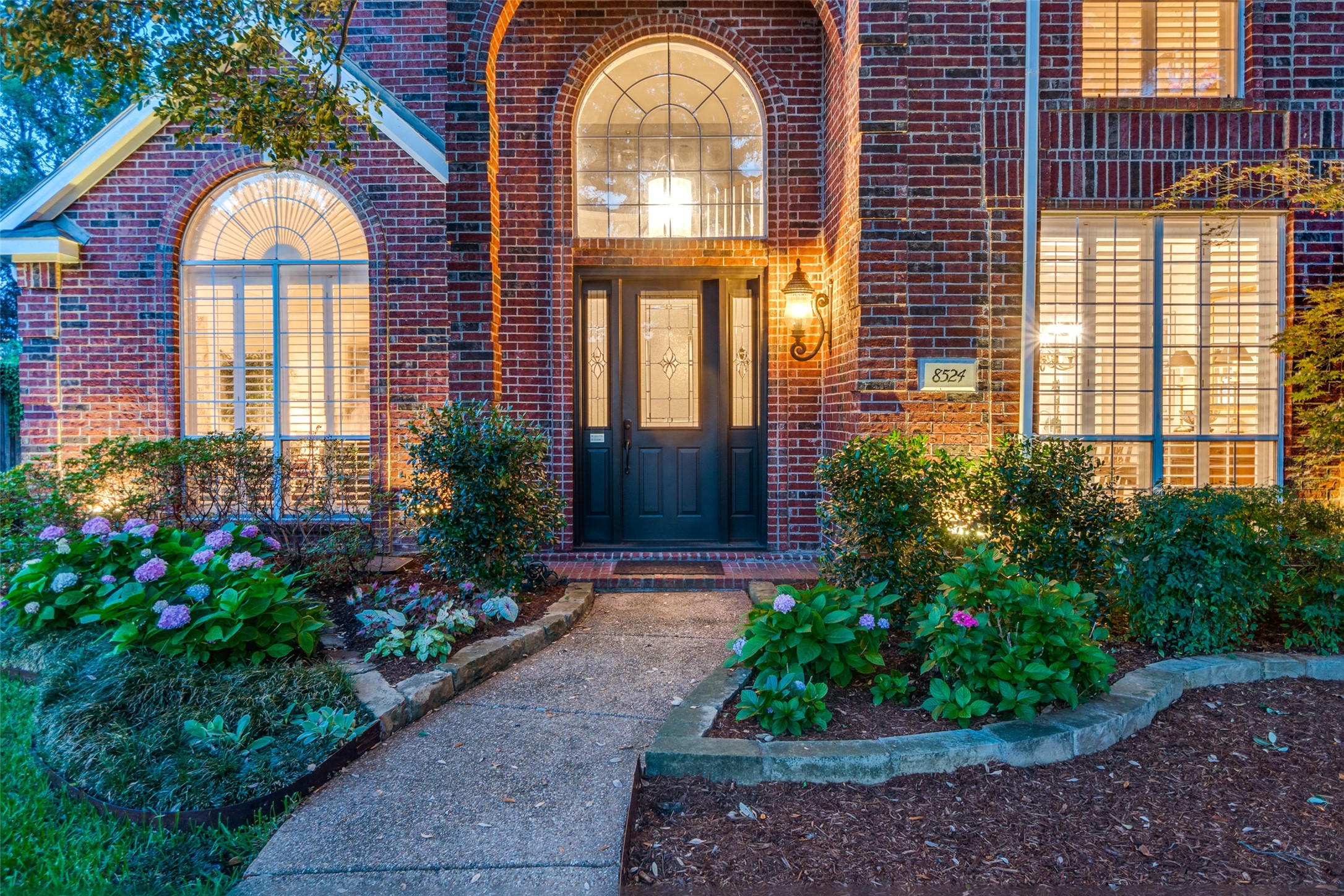 8524 Breakers Point Dallas TX 75243