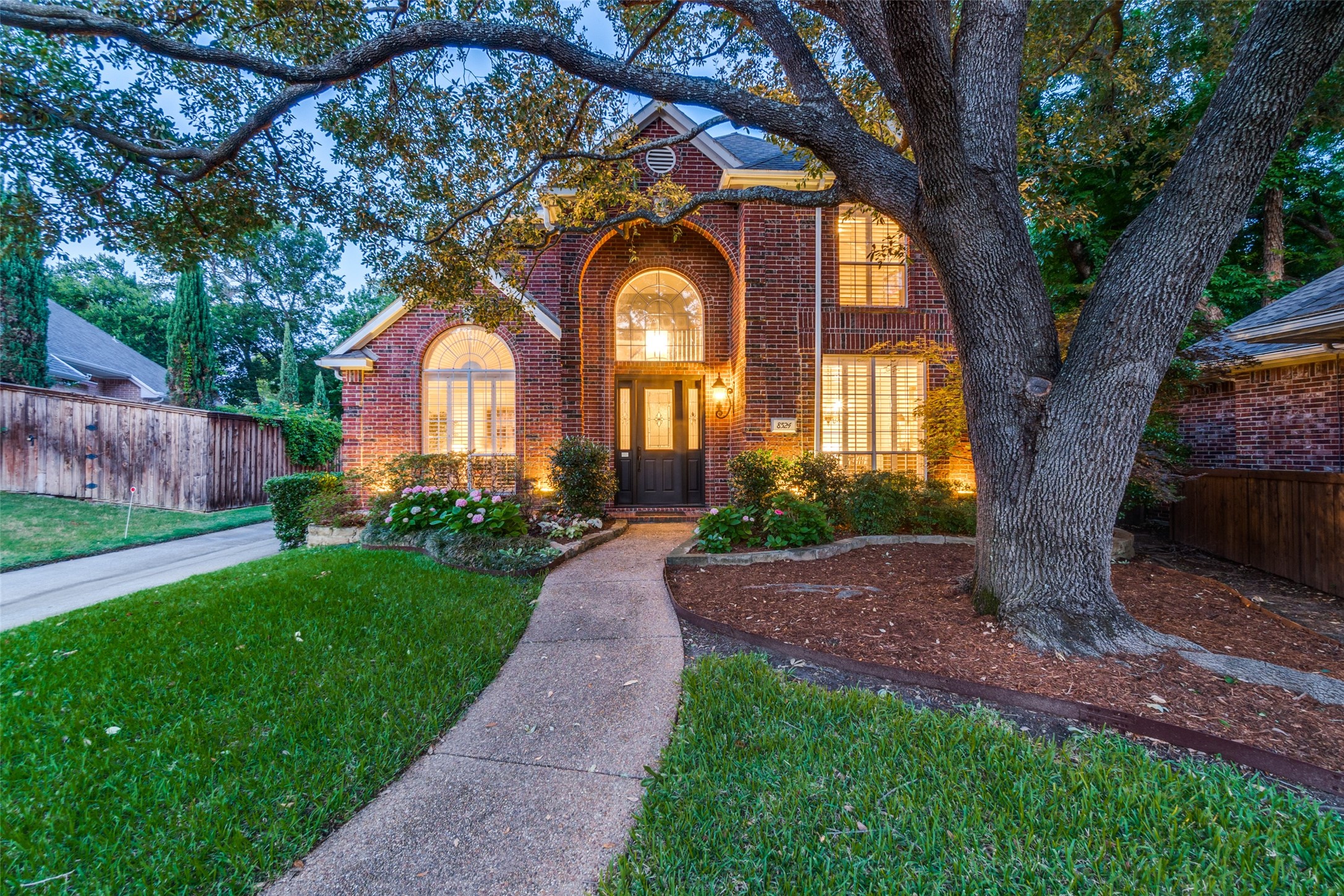 8524 Breakers Point Dallas TX 75243