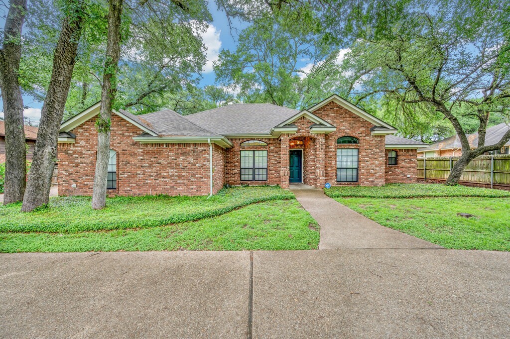 3208 Park Lake Drive Waco TX 76708