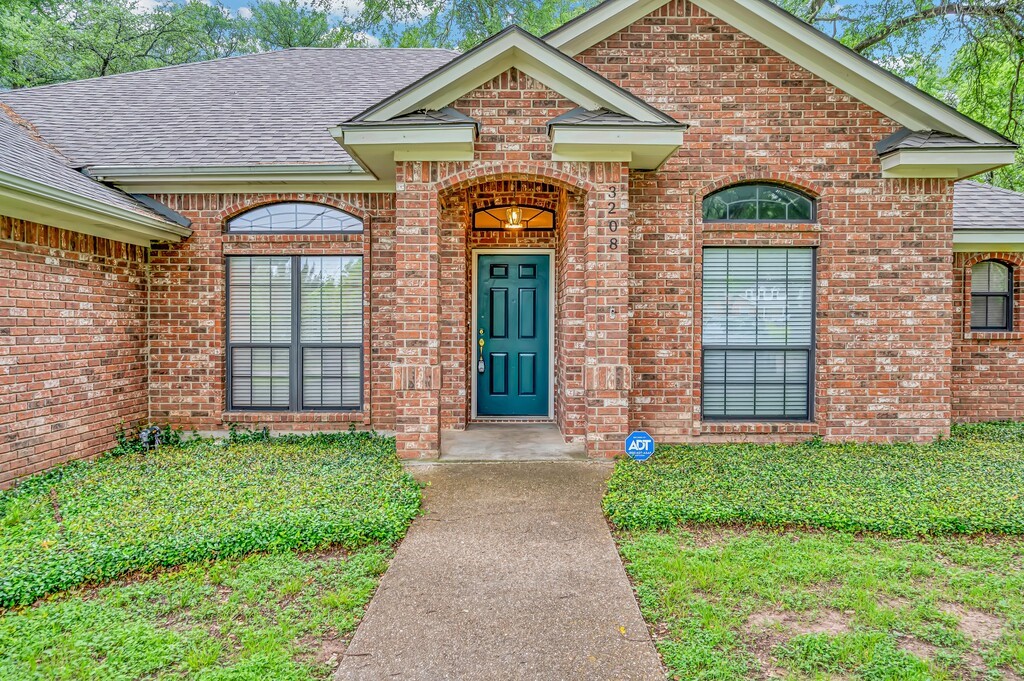 3208 Park Lake Drive Waco TX 76708