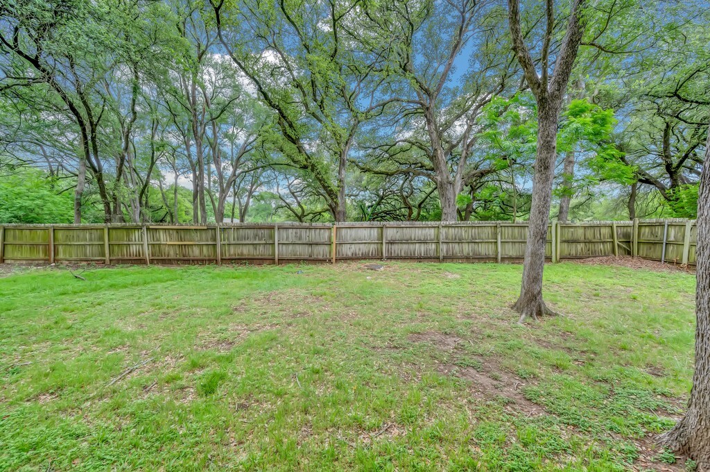 3208 Park Lake Drive Waco TX 76708