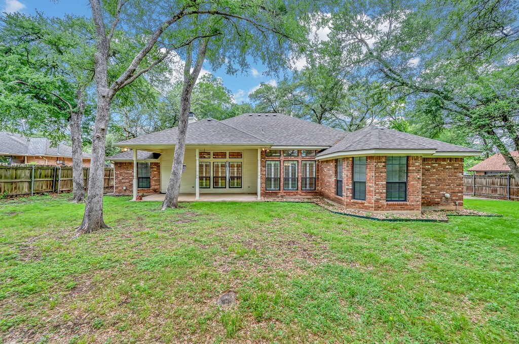 3208 Park Lake Drive Waco TX 76708