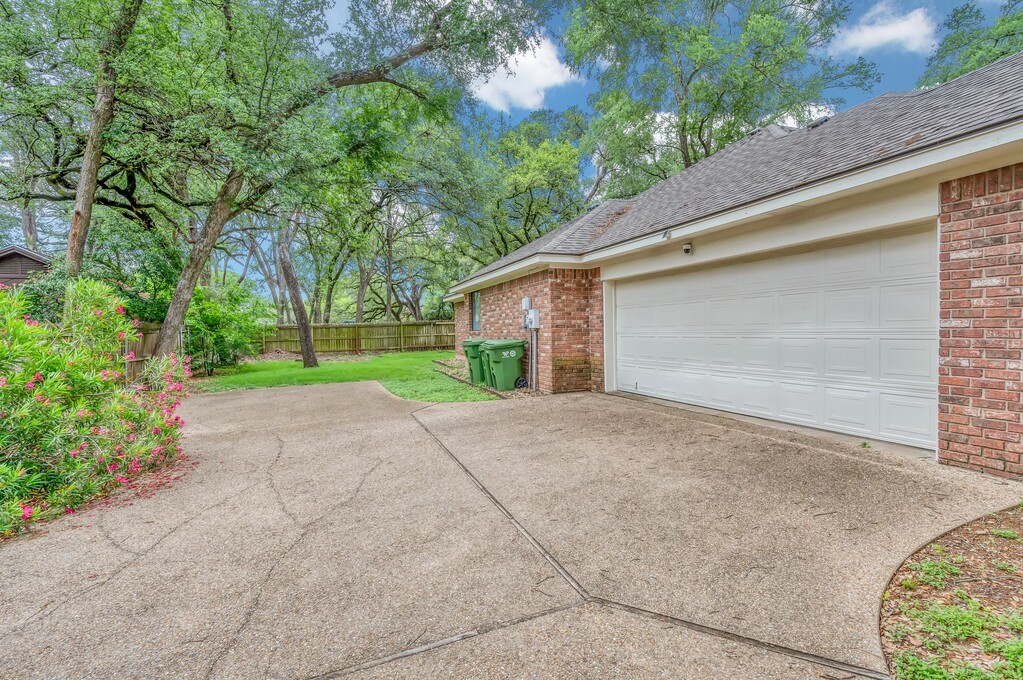 3208 Park Lake Drive Waco TX 76708