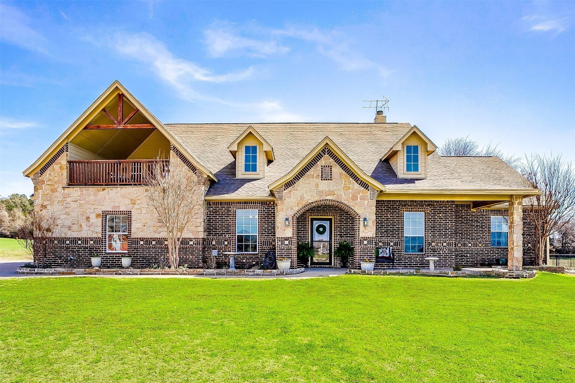 1805 W Emerald Bend Court Granbury TX 76049
