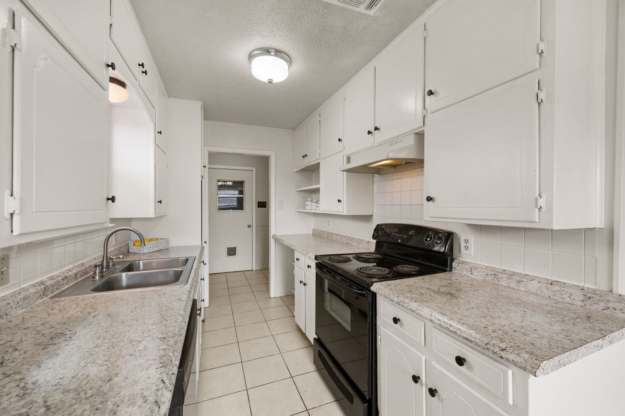 1720 Winchester Way Bedford TX 76022