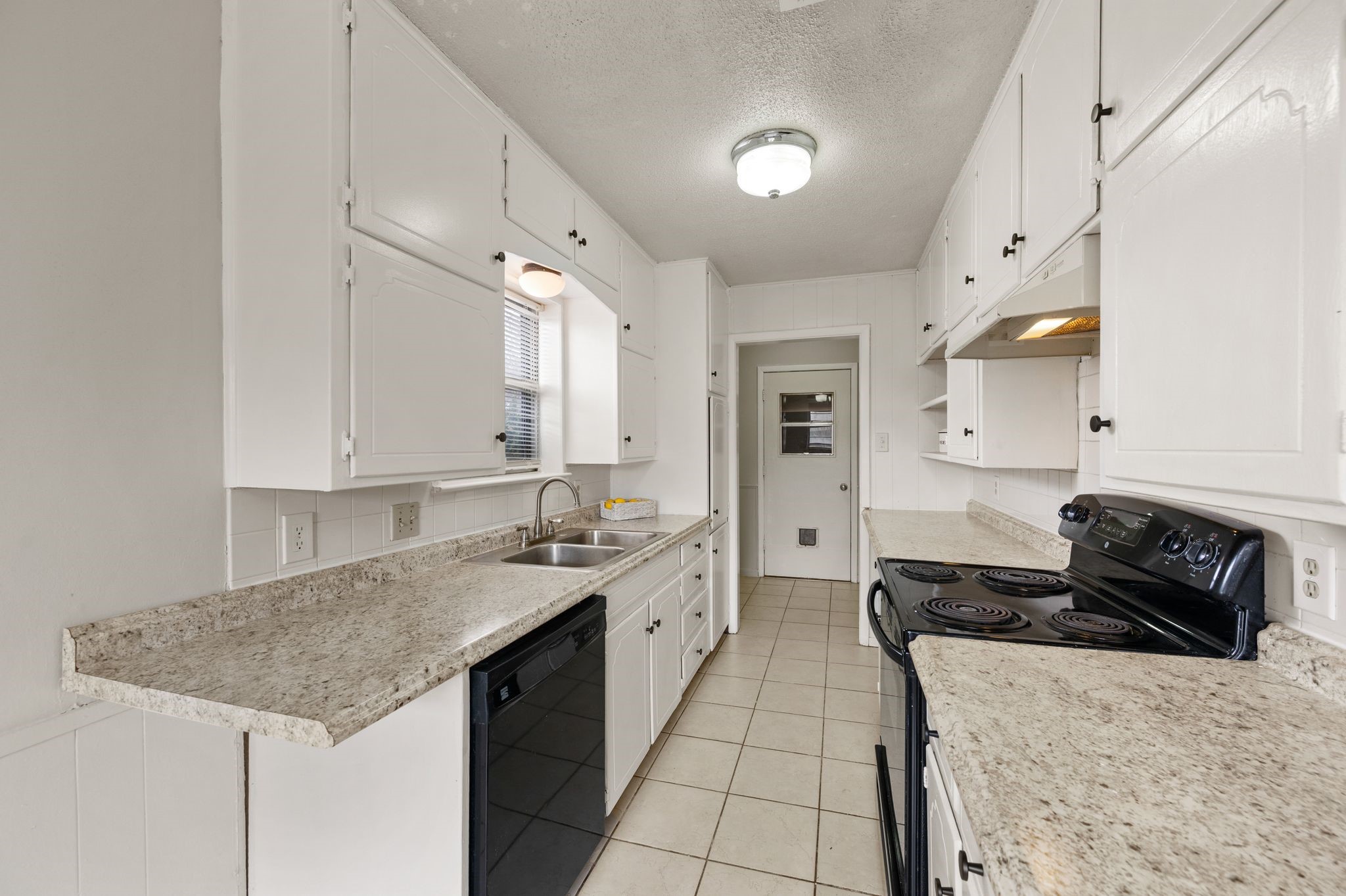 1720 Winchester Way Bedford TX 76022