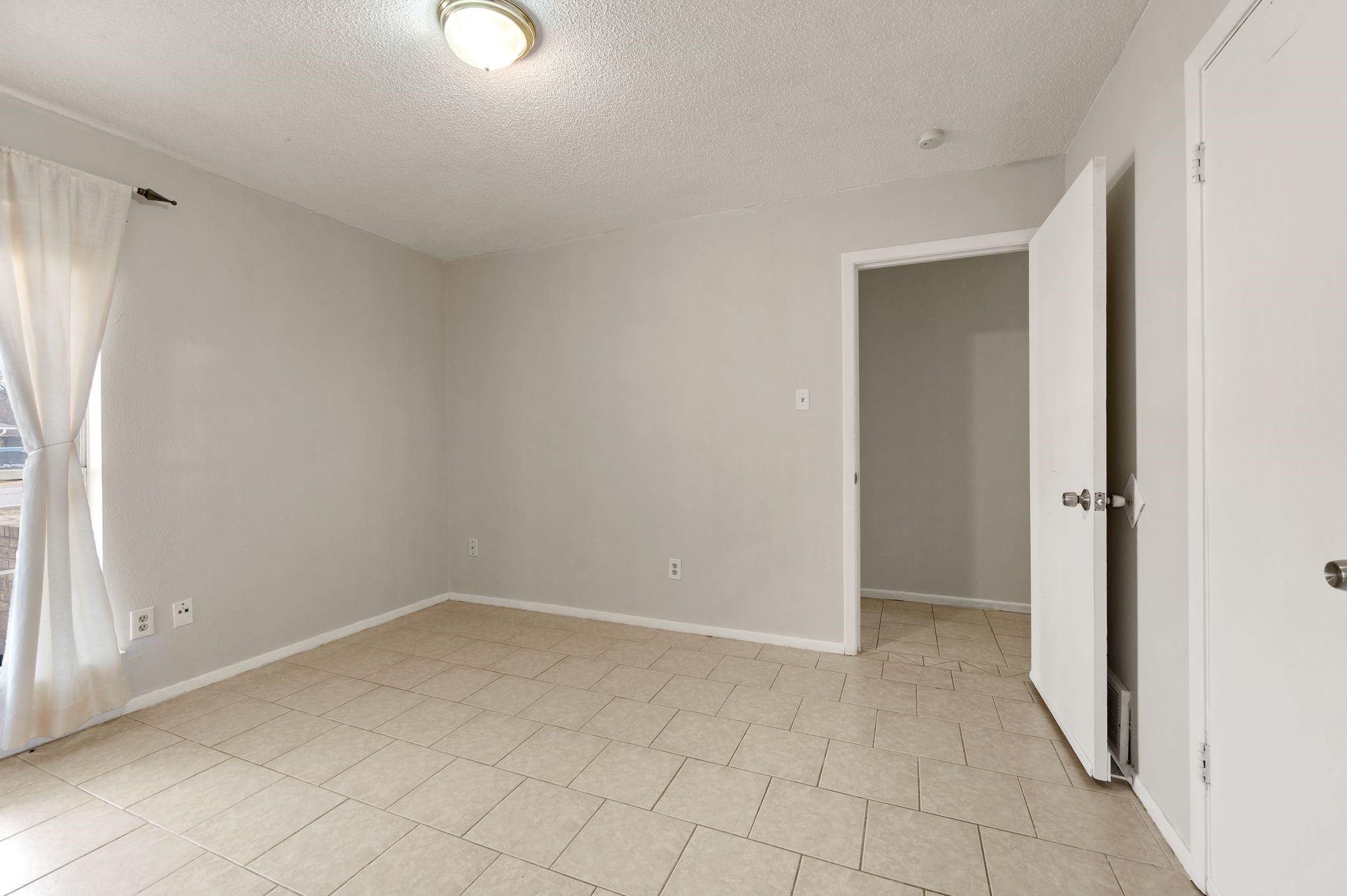 1720 Winchester Way Bedford TX 76022