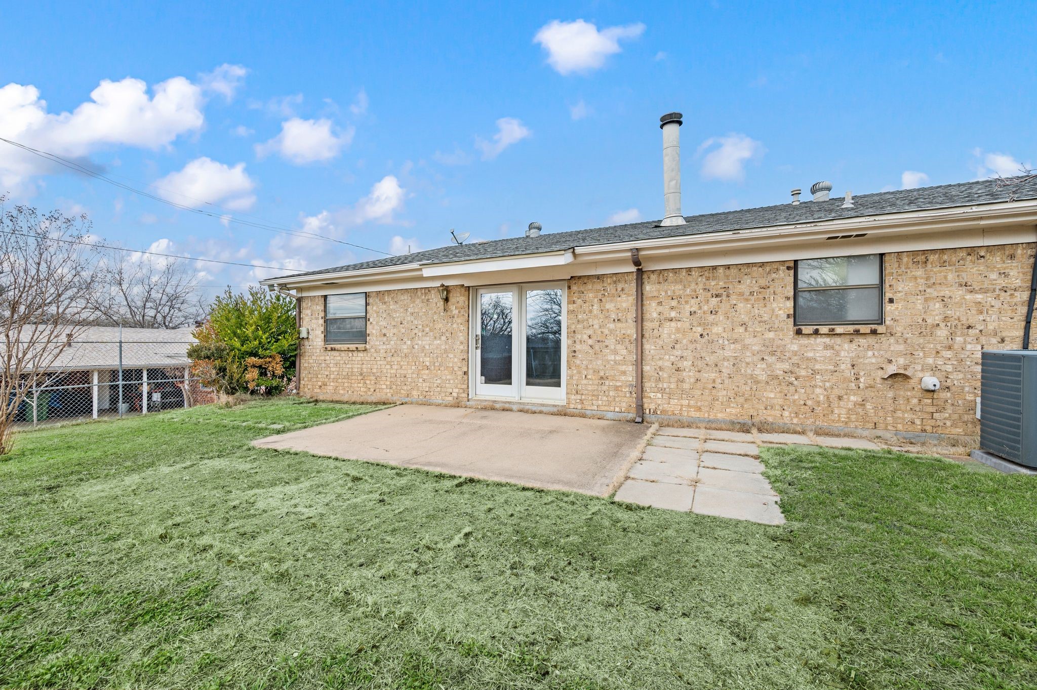 1720 Winchester Way Bedford TX 76022