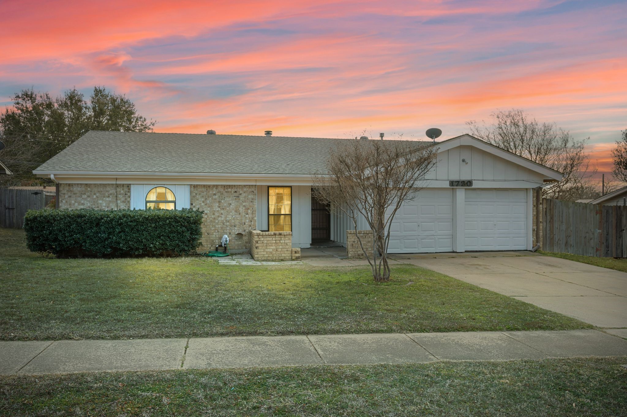 1720 Winchester Way Bedford TX 76022