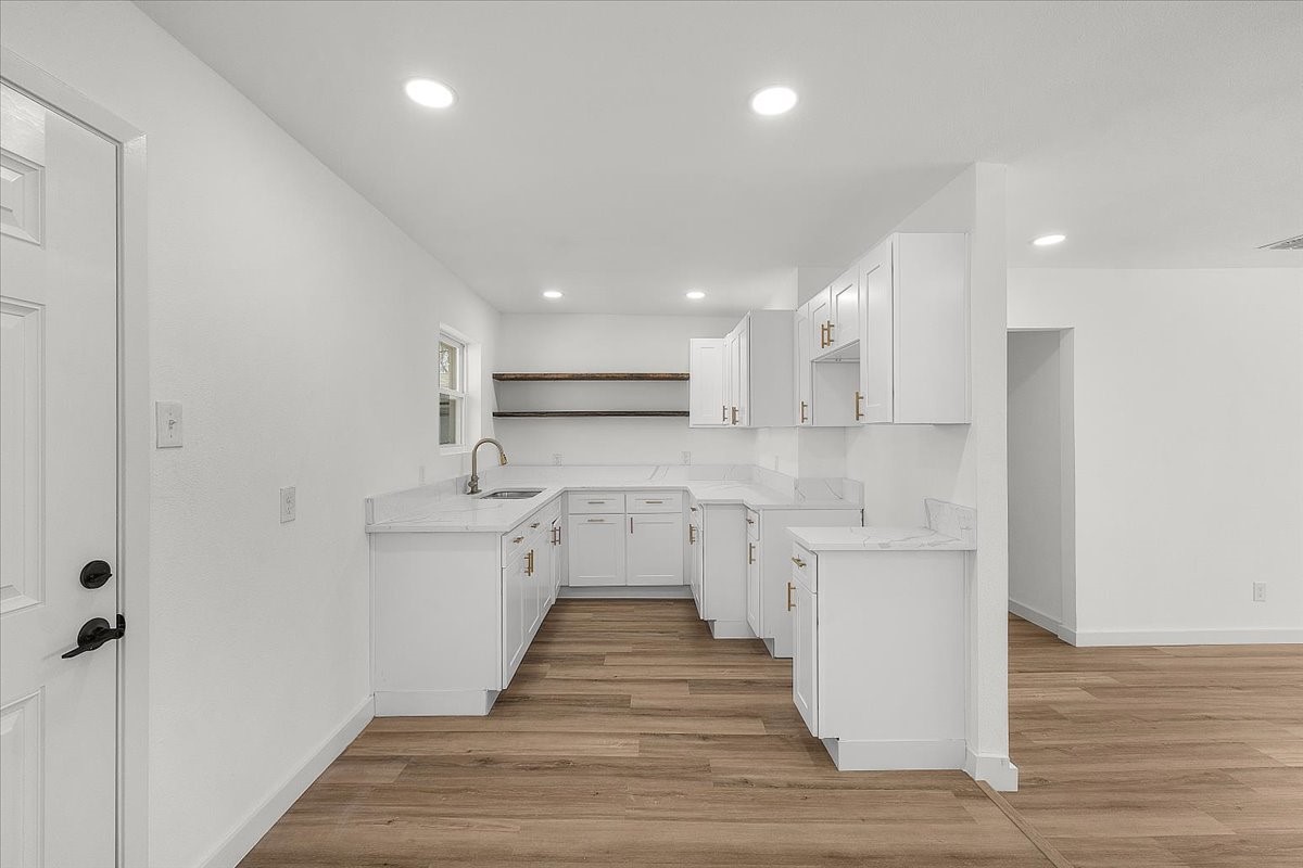 751 Ivywood Drive Dallas TX 75232
