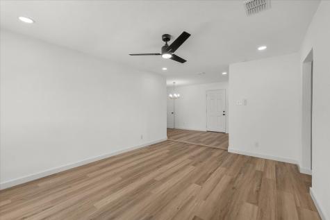 751 Ivywood Drive Dallas TX 75232