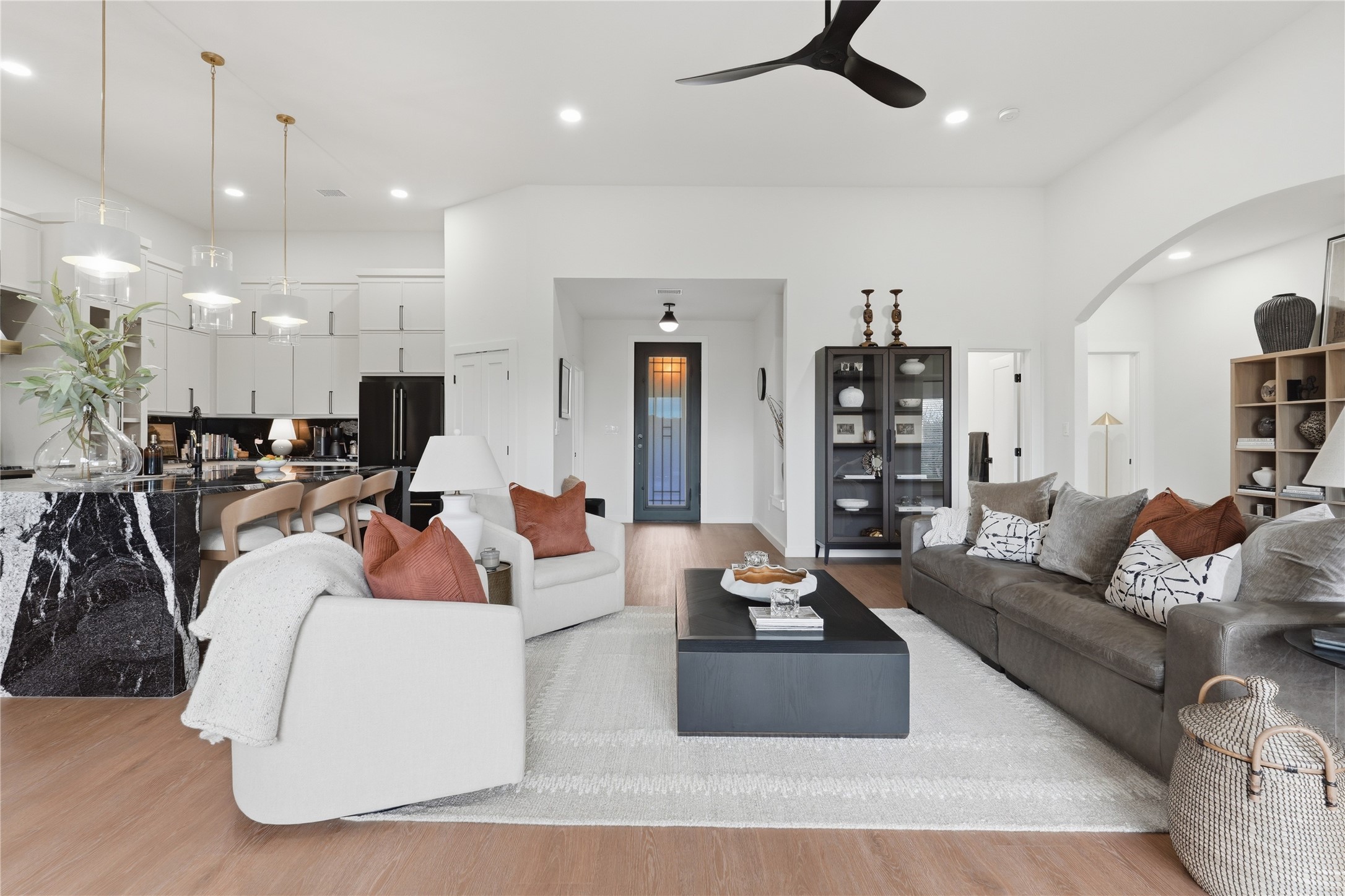 208 N Mountain Ridge Cresson TX 76035