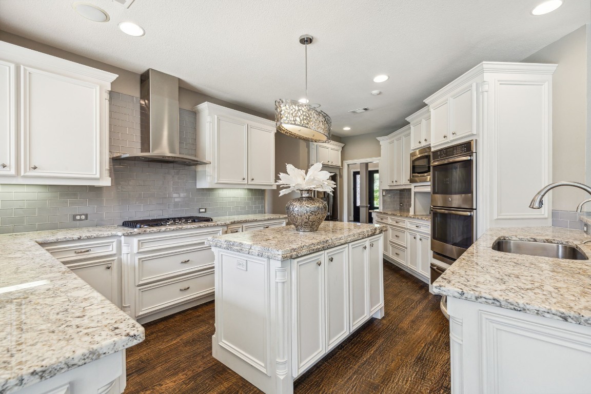 1215 Kings Brook Drive Southlake TX 76092